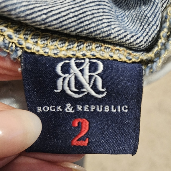 Rock & Republic Jean Shorts - Picture 3 of 4
